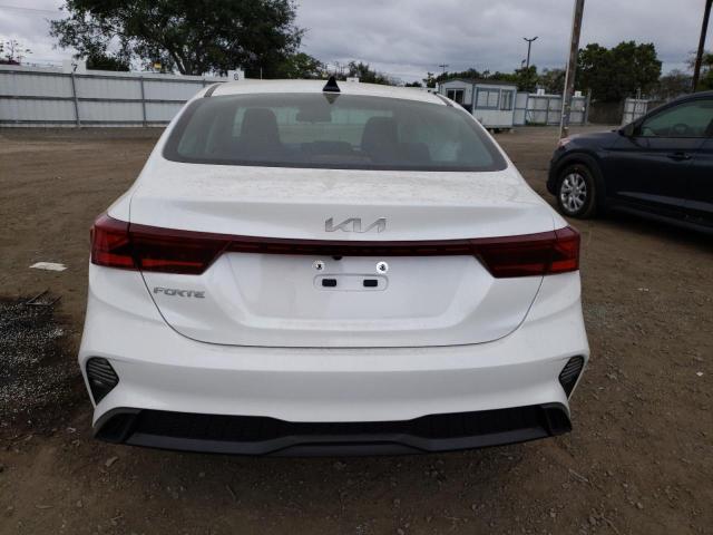 3KPF24AD1PE617826 KIA FORTE LX