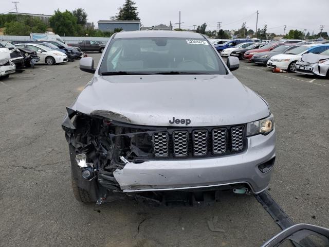1C4RJFAG9JC335695 Jeep Grand Cherokee Laredo