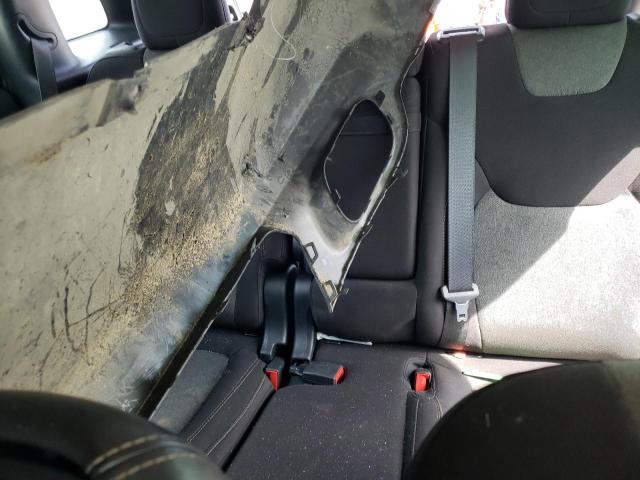1C4PJLAB3GW158885 Jeep Cherokee Sport
