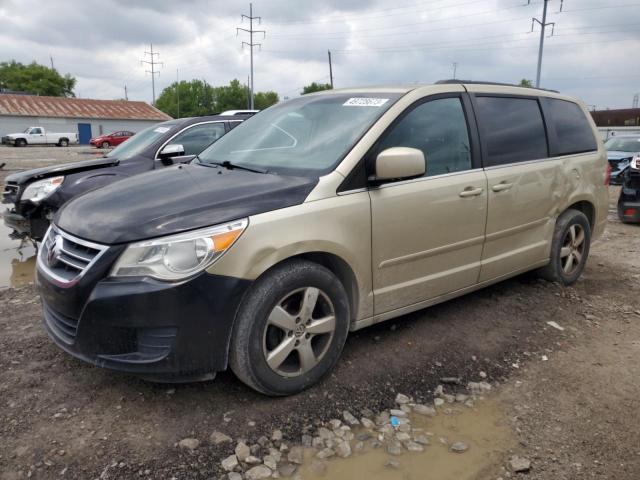 2011 Volkswagen Routan SE