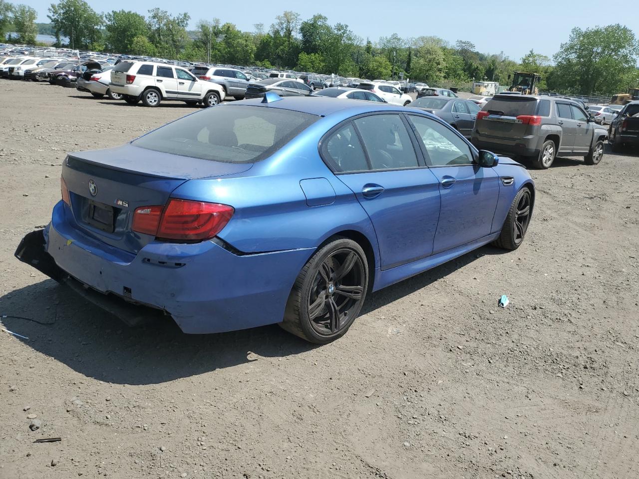  BMW M5 2013 Синій