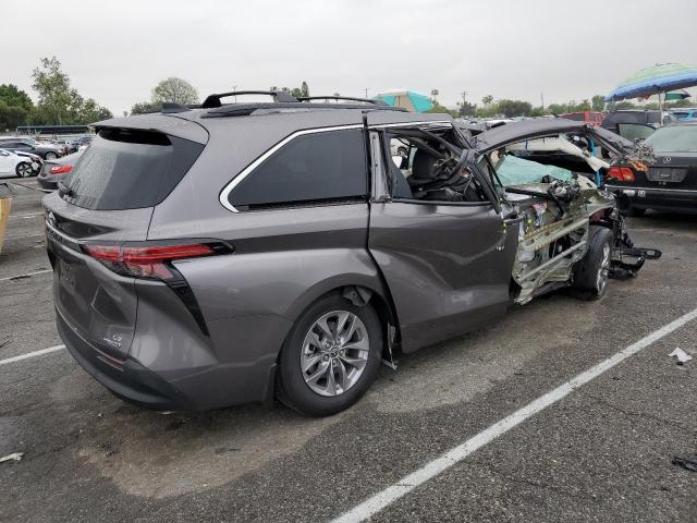 5TDBRKEC5MS034791 Toyota SIENNA LE