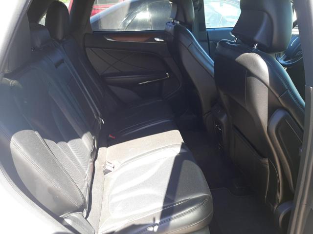 5LMCJ3D95HUL39497 Lincoln Mkc Reserve