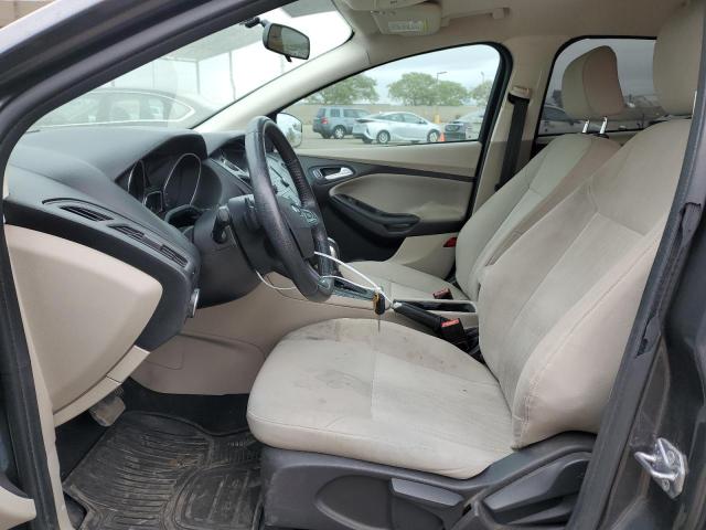 1FADP3F24FL210993 Ford FOCUS SE