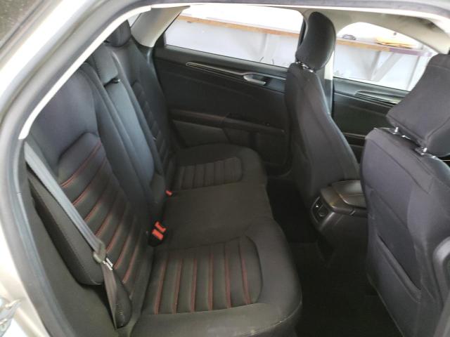 2016 FORD 1220 HST 3FA6P0H74GR233449