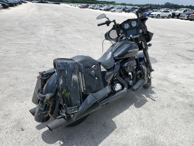 2011 HARLEY-DAVIDSON FLHX 1HD1KB413BB632400