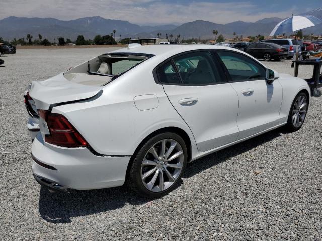 7JR102FK6KG011427 Volvo S60 T5 Momentum