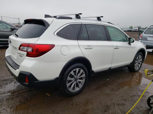 4S4BSETC3J3389945 Subaru Outback Touring