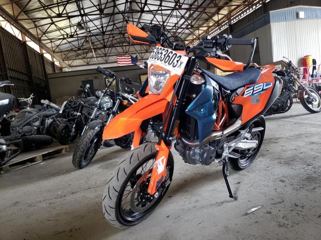 2023 KTM 690 SMC R VBKLSV402PM743372