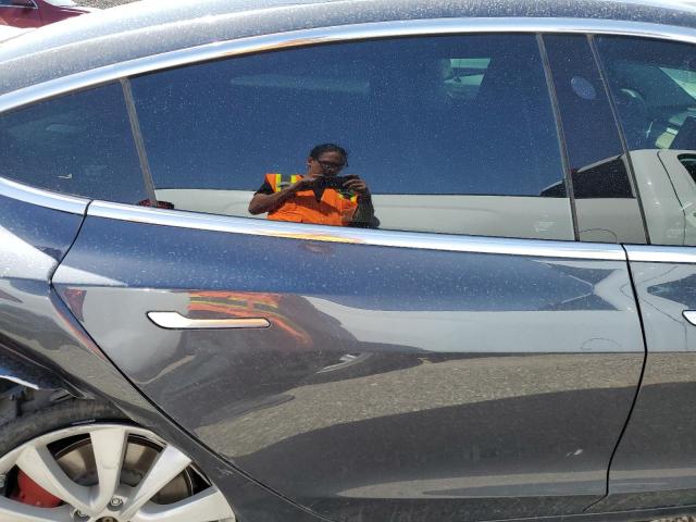 5YJ3E1EB4KF237478 Tesla MODEL 3