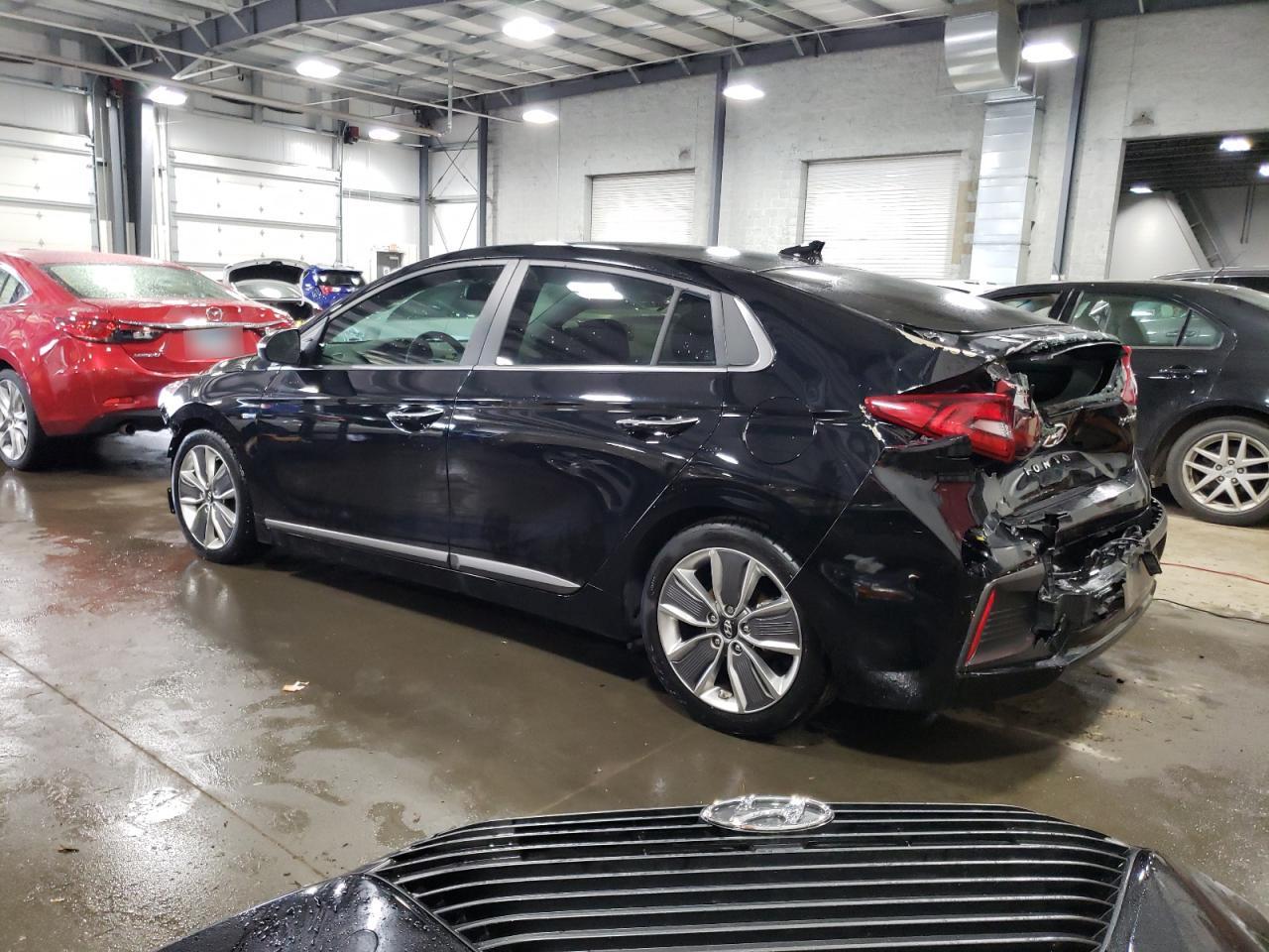 2018 Hyundai Ioniq Limited vin: KMHC85LC3JU072230