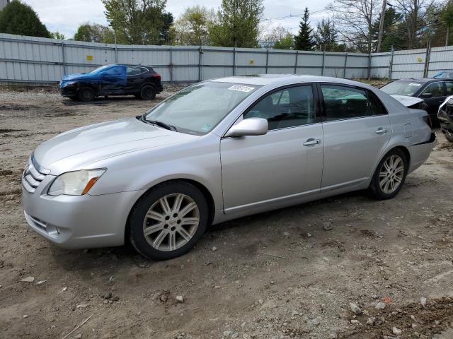 2005 Toyota Avalon XL