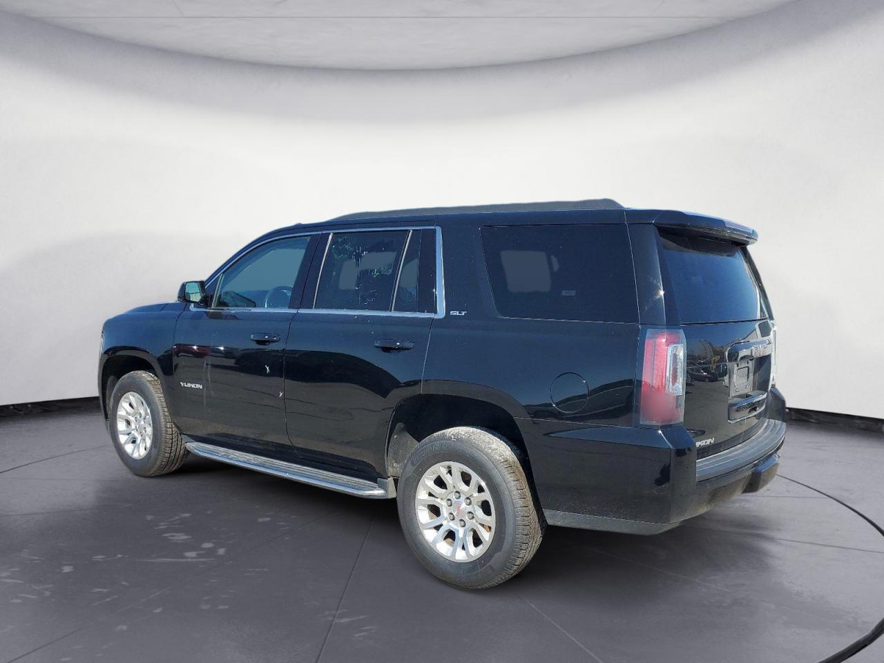 2020 GMC Yukon Slt vin: 1GKS1BKC1LR256838