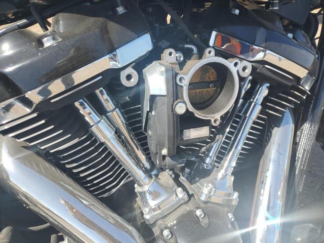 2019 HARLEY-DAVIDSON FLHC 1HD1YAJ23KB069029