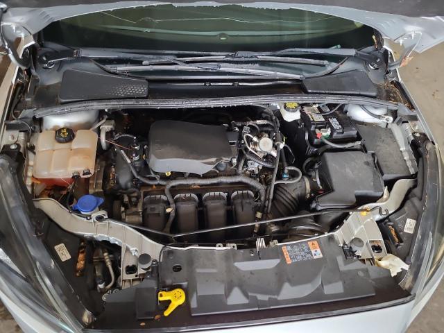1FADP3F21JL240798 Ford FOCUS SE