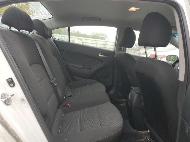 3KPFK4A72JE206341 KIA FORTE LX
