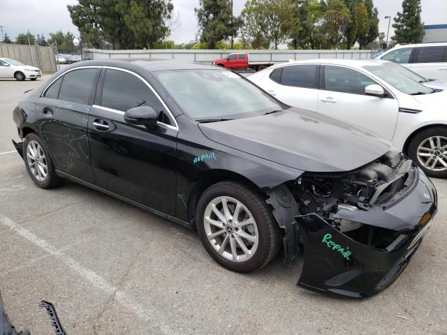 WDD3G4EB4KW002446 Mercedes-Benz A 220