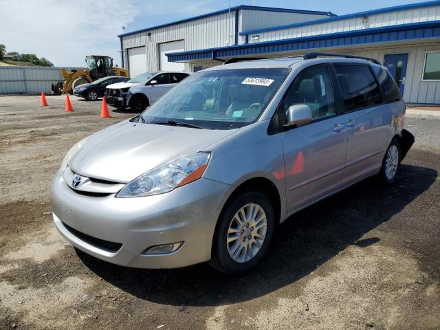 2010 Toyota Sienna XLE