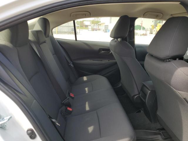 JTDEAMDE3NJ035827 Toyota COROLLA LE