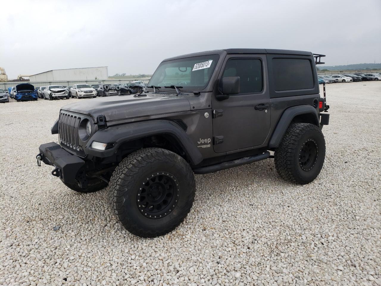 Jeep Wrangler 2020 на гусеницах