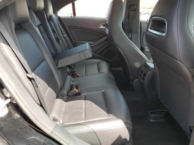 WDDSJ4GB7HN437549 Mercedes-Benz CLA 250 4MATIC