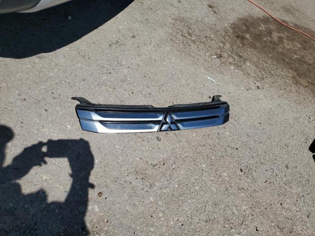 JA4AZ3A37FZ003917 Mitsubishi Outlander Se