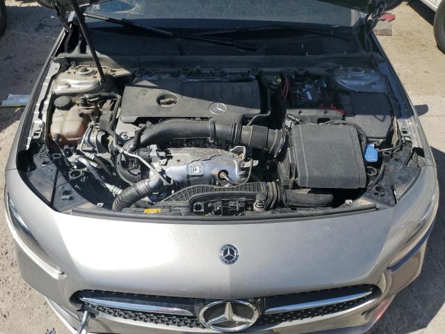 WDD3G4FB2KW022595 Mercedes-Benz A 220 4matic