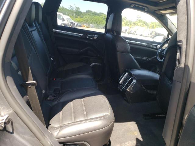 2018 PORSCHE CAYENNE TU WP1AC2A23JLA85079