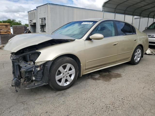 2004 Nissan Altima Base