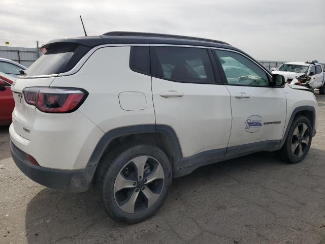 3C4NJDBB1JT103392 Jeep Compass Latitude