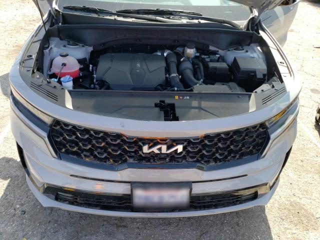  KIA SORENTO 2022 Серебристый
