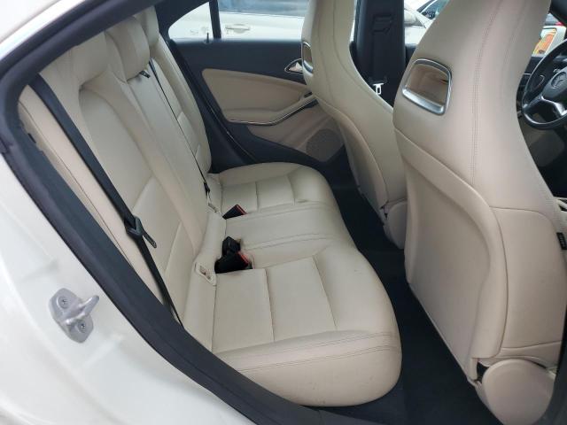 WDDSJ4EB9EN110858 Mercedes-Benz CLA 250