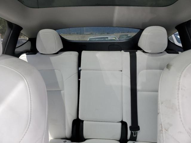 7SAYGDEE8NF436911 Tesla Model Y