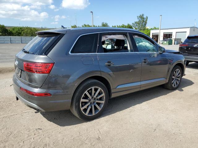 VIN WA1LHAF72KD046290 2019 Audi Q7, Premium Plus no.3