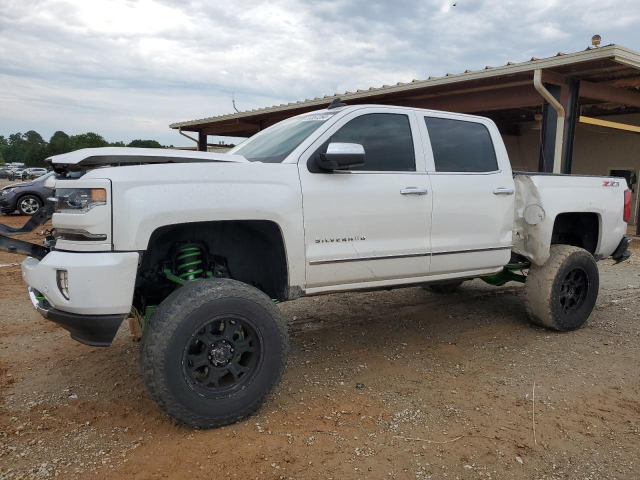 3GCUKSEC2JG337633 2018 Chevrolet Silverado K1500 Ltz