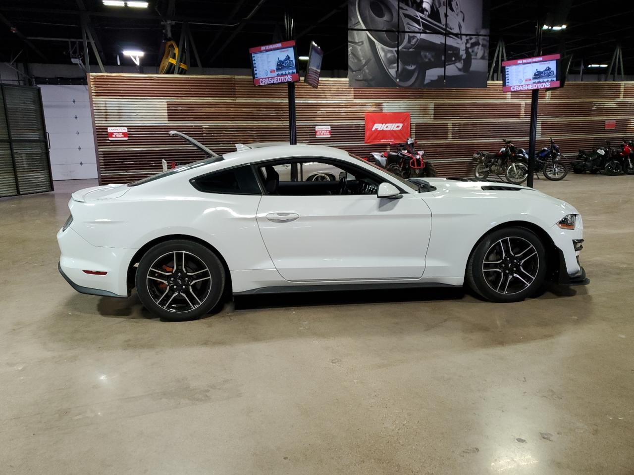 1FA6P8CF7M5113883 FORD MUSTANG 2021