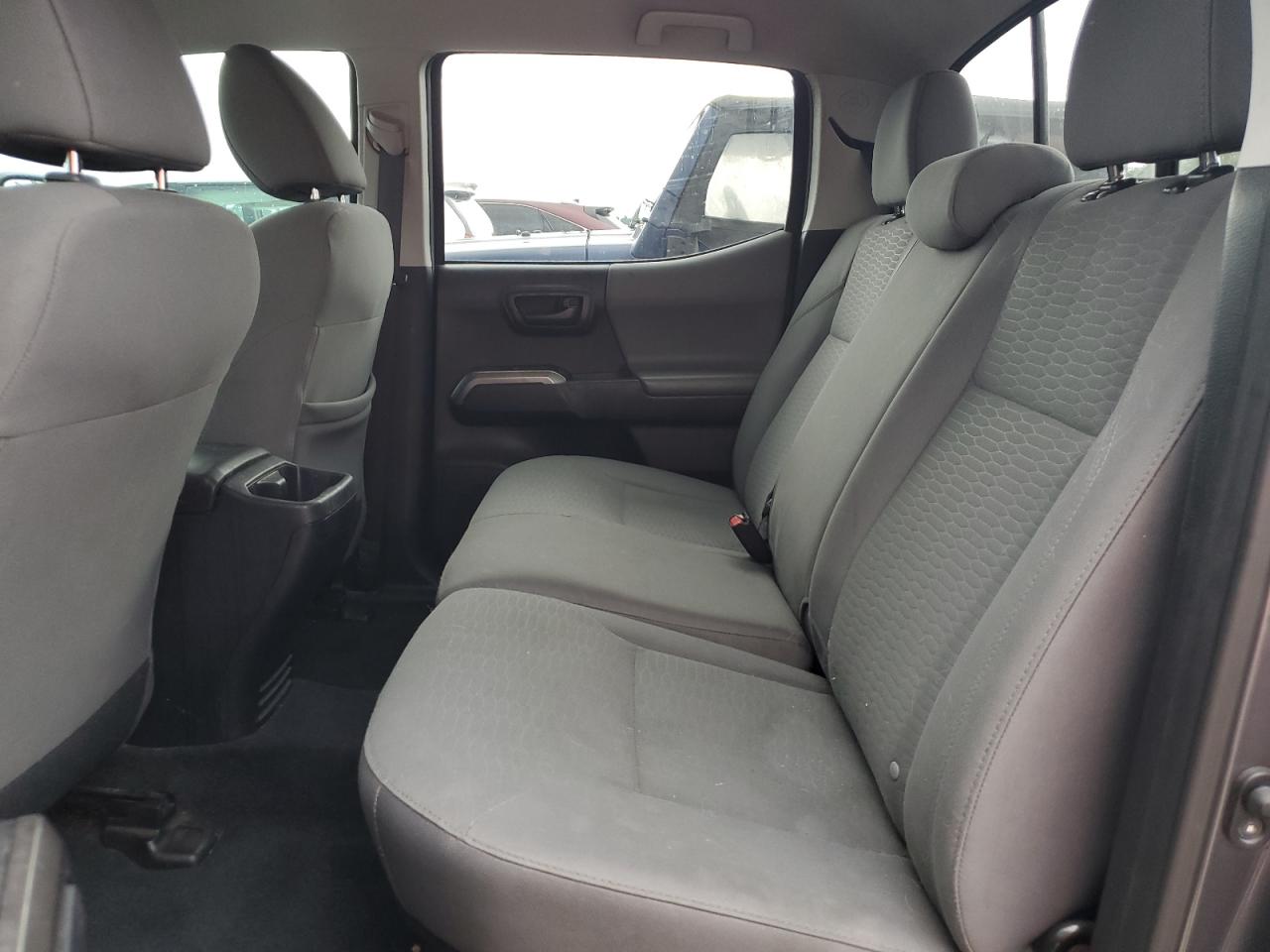 5TFAZ5CN1HX051122 TOYOTA TACOMA 2017