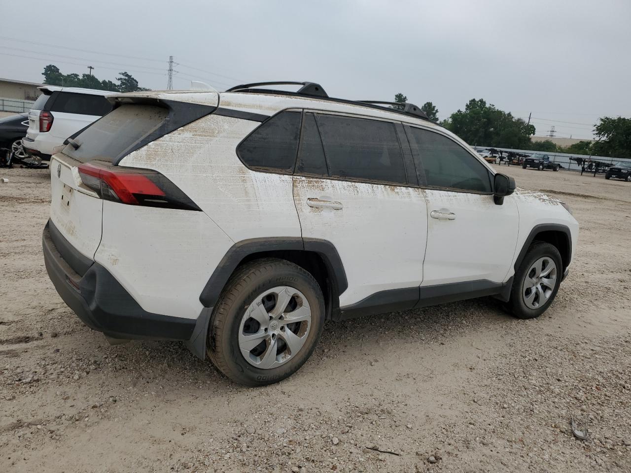 2T3F1RFV0LC113916 2020 Toyota Rav4 Le