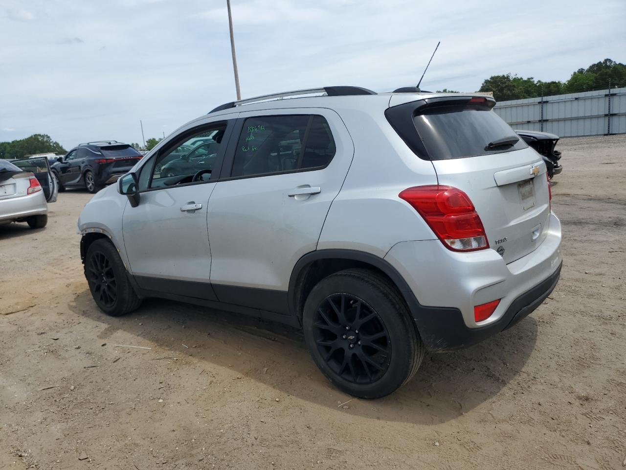 KL7CJLSBXMB352956 CHEVROLET TRAX 2021