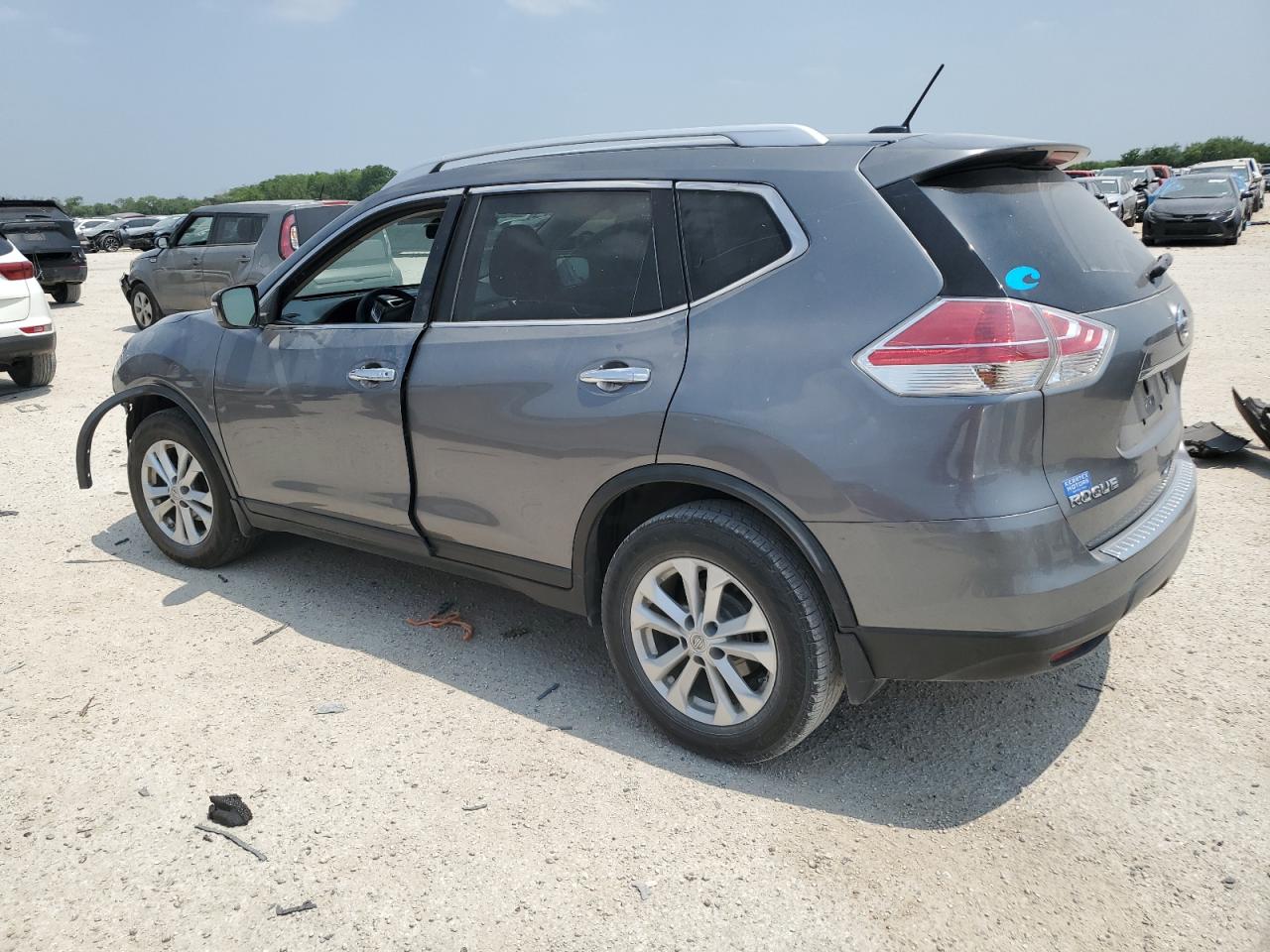 KNMAT2MTXFP585312 2015 Nissan Rogue S