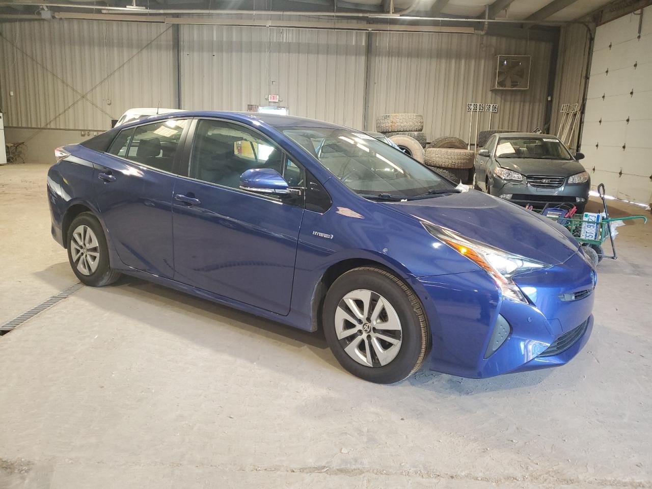 JTDKBRFU8J3596119 2018 Toyota Prius