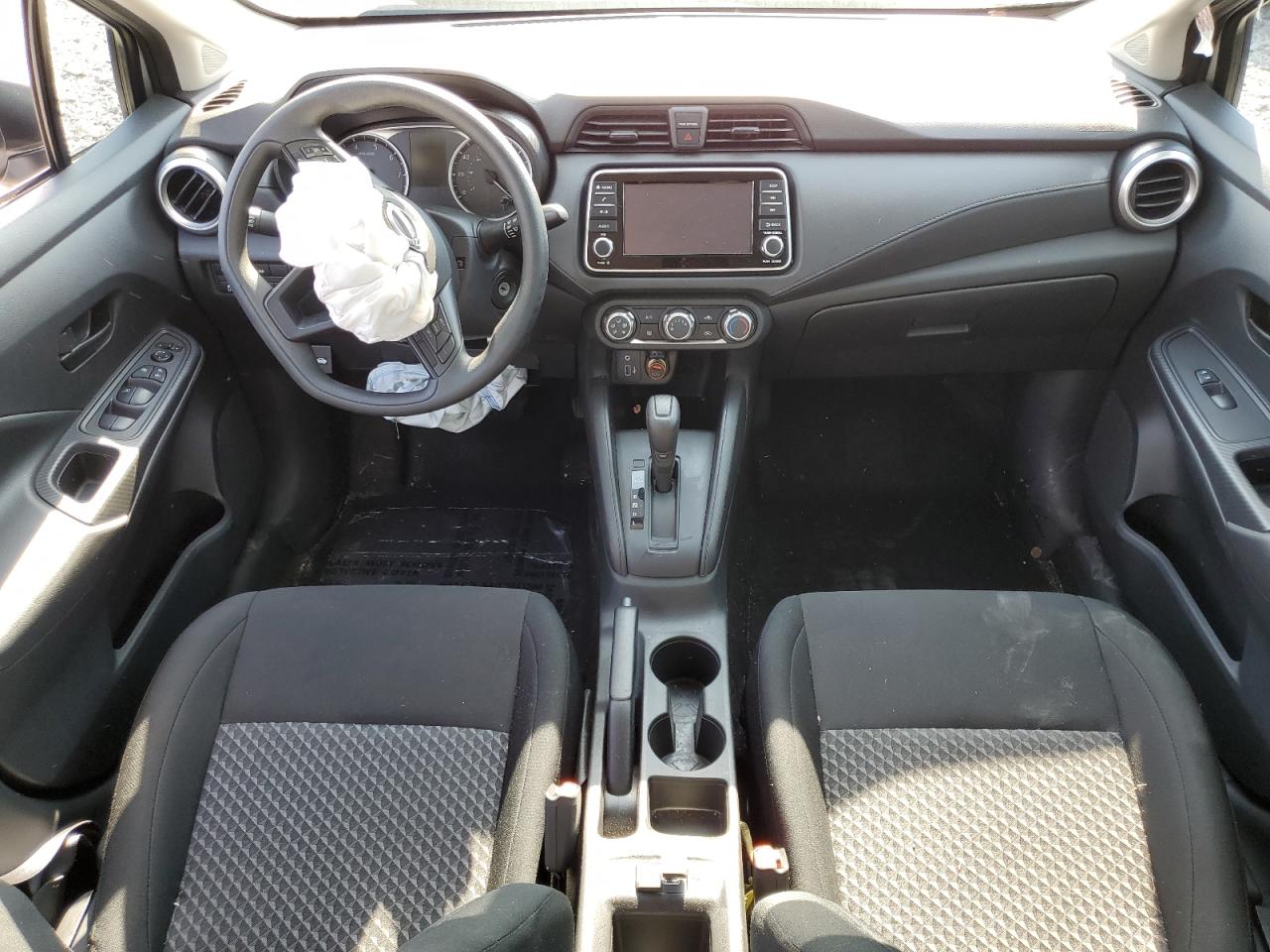3N1CN8DV1RL841413 NISSAN VERSA 2024
