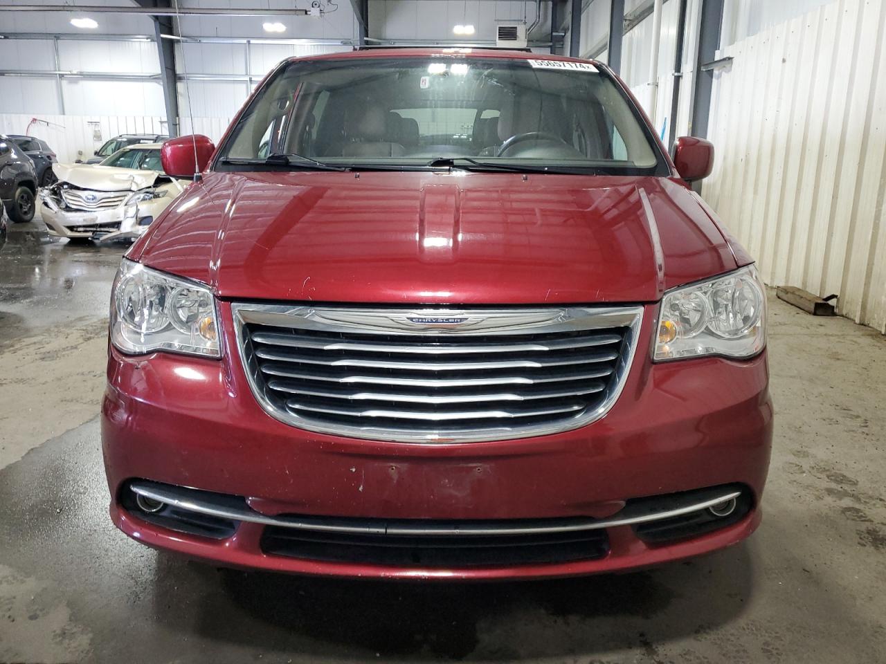 2016 Chrysler Town & Country Touring vin: 2C4RC1BG2GR245946