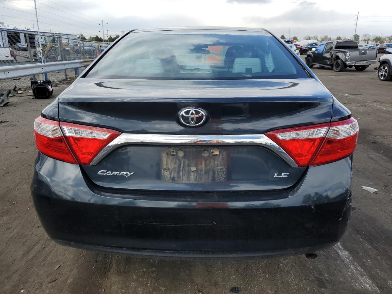 2017 Toyota Camry Le vin: 4T1BF1FK7HU414544