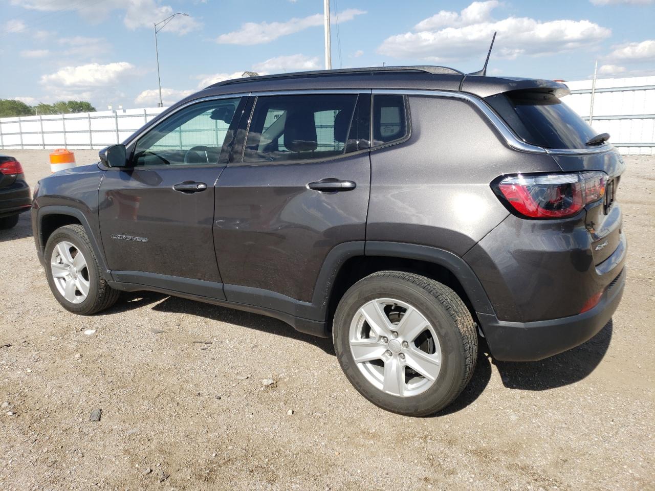 3C4NJDBB9NT155651 2022 Jeep Compass Latitude