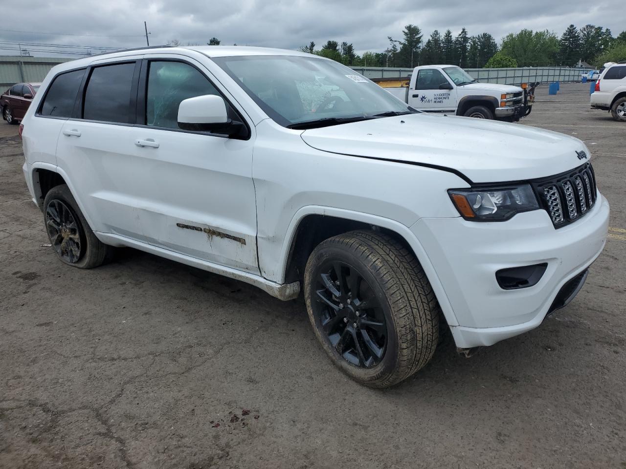 1C4RJFAG0MC778922 2021 Jeep Grand Cherokee Laredo