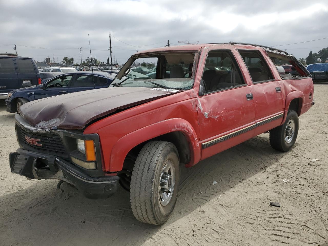 1GKGC26F0VJ759699 1997 GMC Suburban C2500