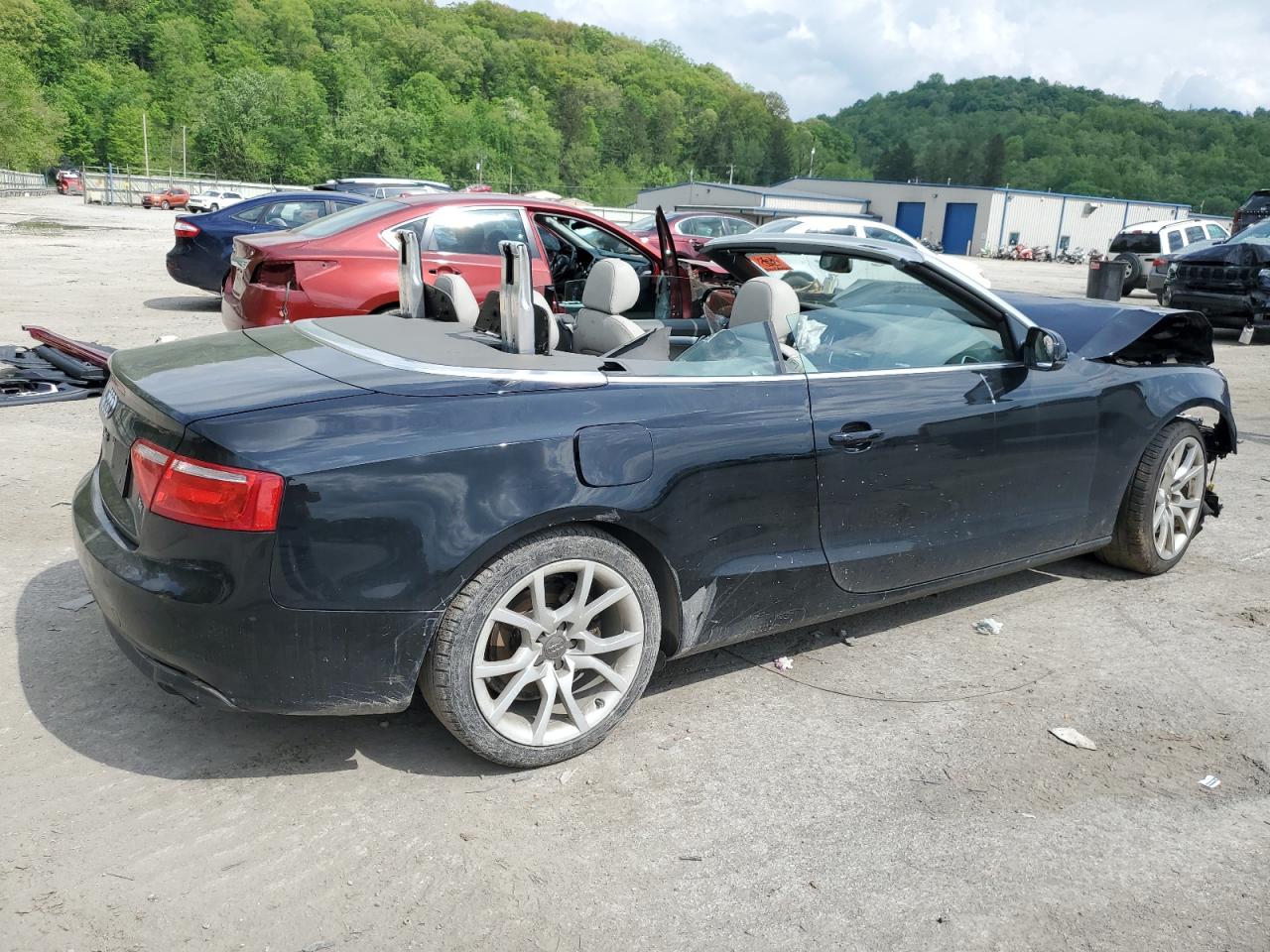 WAUAFAFH0AN018957 2010 Audi A5 Premium