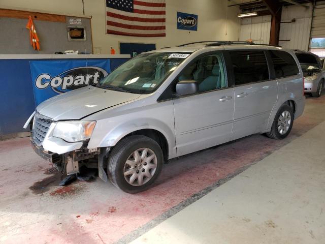 Lot #2538052375 2010 CHRYSLER TOWN & COU salvage car