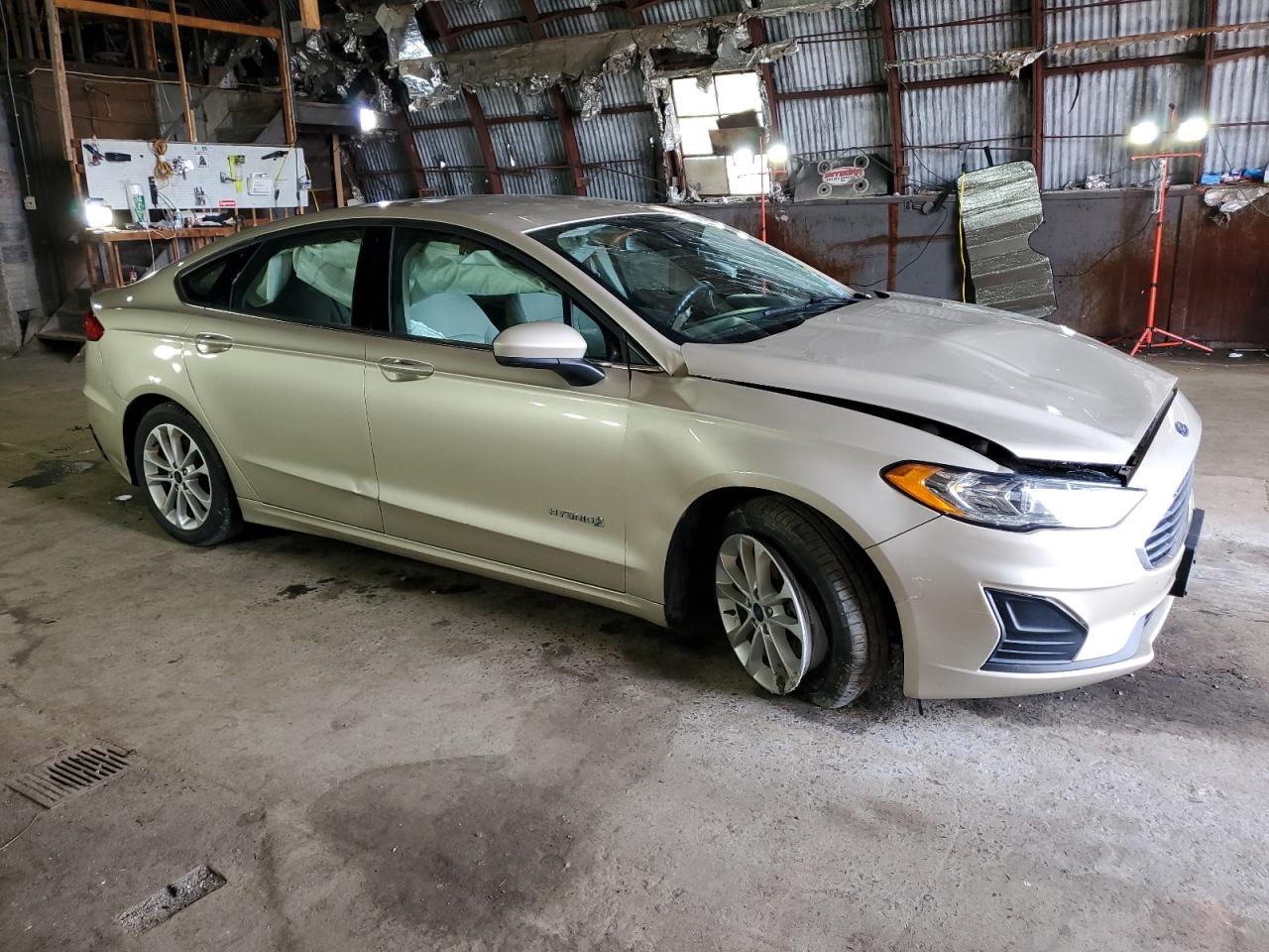 3FA6P0LU7KR165203 FORD FUSION 2019
